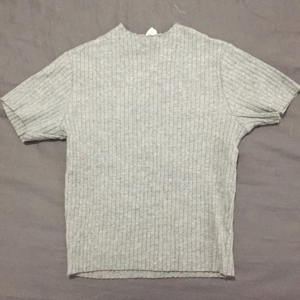 Gray crop top